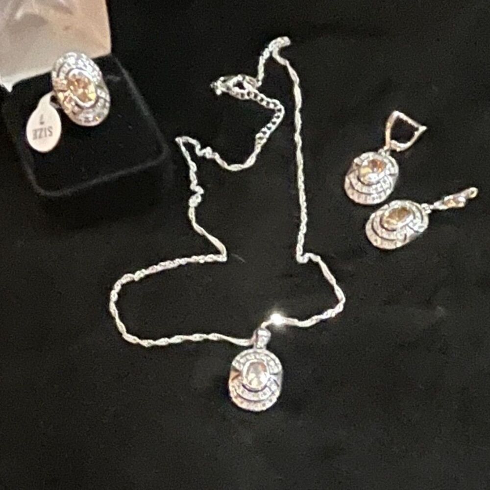 Vintage Style Oval Double Halo Jewelry Set - Ring Size 7, Necklace & Earrings
